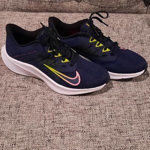 Women's Navy Nike shoes